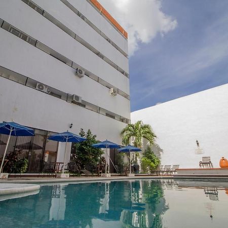 Hotel Ambassador מרידה מראה חיצוני תמונה